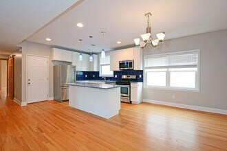 3552 Irving Ave S in Minneapolis, MN - Building Photo - Building Photo