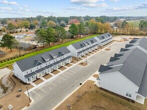 2629 Virginia Mae Ln in Winterville, NC - Building Photo - Building Photo