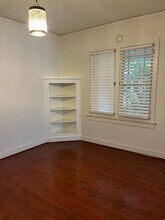 2103 Huntington Dr, Unit a in South Pasadena, CA - Building Photo - Building Photo