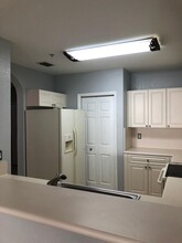 8111 W 36th Ave in Hialeah, FL - Building Photo - Building Photo