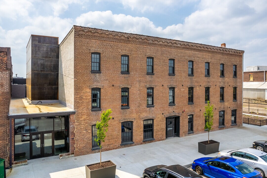 112 SE 4th St in Des Moines, IA - Building Photo