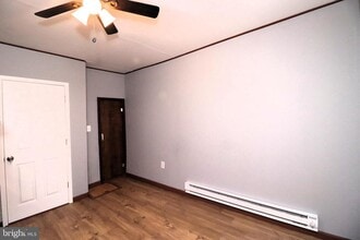 112 N Lehigh Ave in Frackville, PA - Building Photo - Building Photo