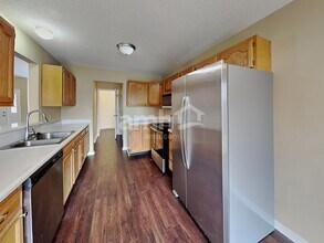 151 E Pine Ridge Dr in Westfield, IN - Building Photo - Building Photo