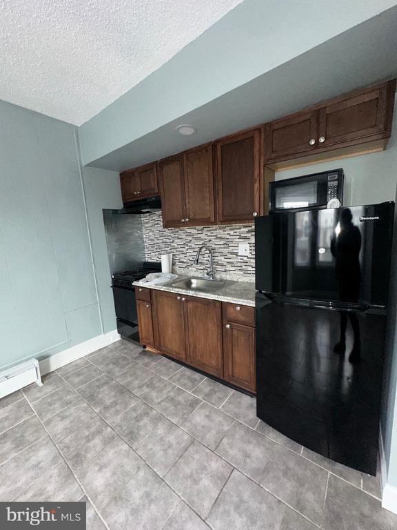 property at 1721 N Creighton St