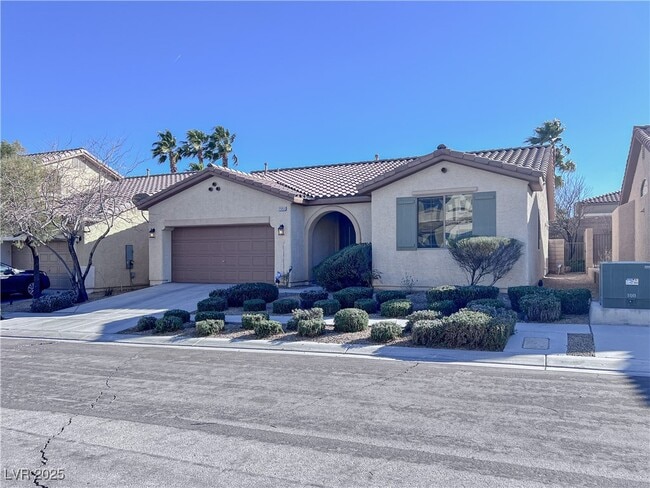 7551 Rockhampton Ave in Las Vegas, NV - Building Photo - Building Photo
