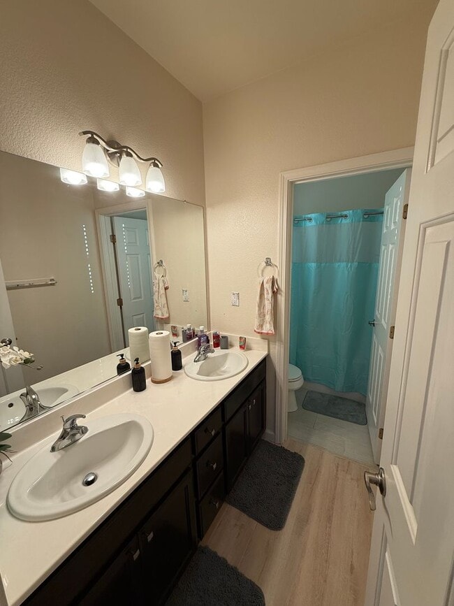 3710 Huntington Rd in West Sacramento, CA - Building Photo - Building Photo