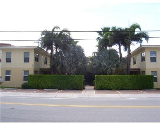 347 N Birch Rd in Fort Lauderdale, FL - Foto de edificio