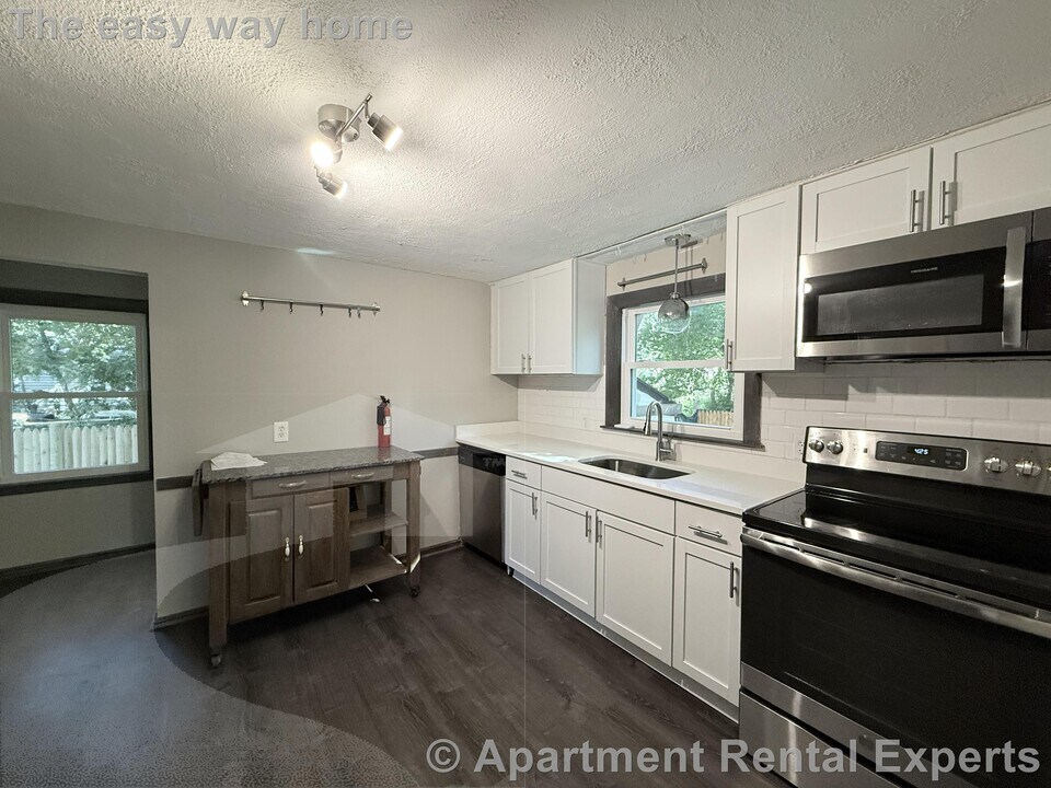 21 Jerome St in Medford, MA - Building Photo