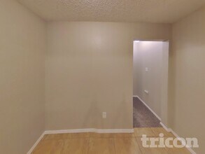 6621 Brookhaven Trail in Fort Worth, TX - Foto de edificio - Building Photo