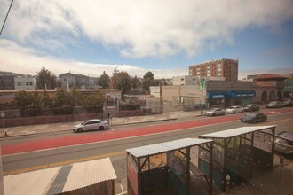 2943-2945-2945 Mission St in San Francisco, CA - Foto de edificio - Building Photo