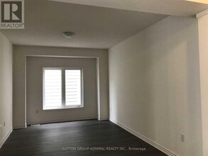 21 Hills Thistle Dr in Wasaga Beach, ON - Building Photo - Building Photo