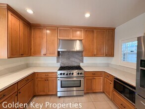 1345 Belleview Ave in Encinitas, CA - Building Photo - Building Photo