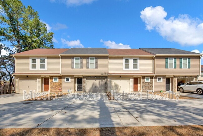 2644 Middle Br Bnd in Fayetteville, NC - Building Photo - Building Photo