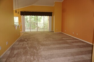 8671 Little Swift Cir in Jacksonville, FL - Building Photo - Building Photo