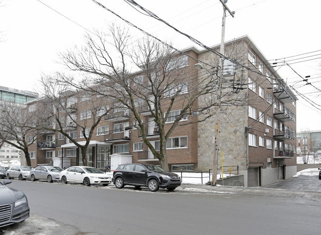 4300 Bourret in Montréal, QC - Building Photo - Building Photo