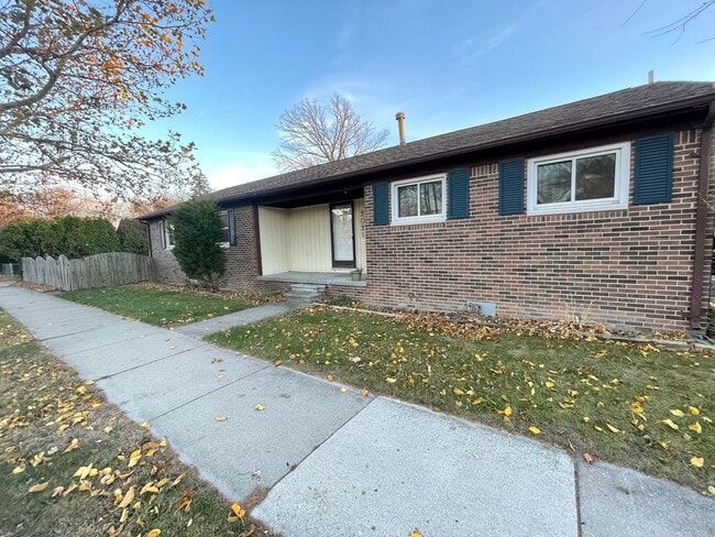 property at 2021 W Twelve Mile Rd