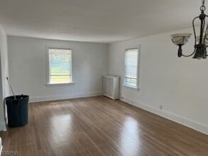 10 Lincoln Ave W in Cranford, NJ - Building Photo - Building Photo
