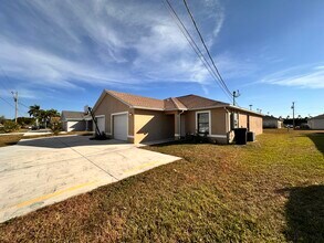 280 SW 3rd Terrace in Cape Coral, FL - Building Photo - Building Photo