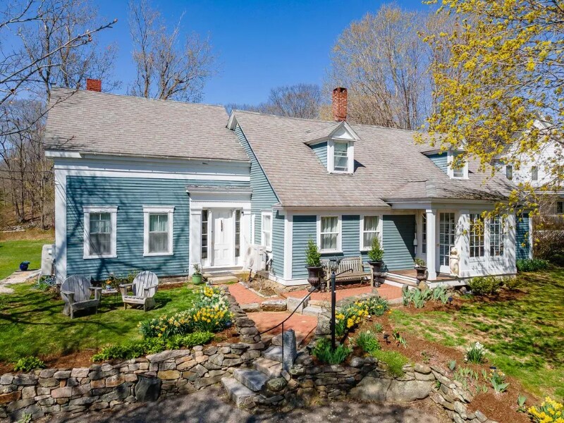 155 Pepperrell Rd in Kittery, ME - Building Photo