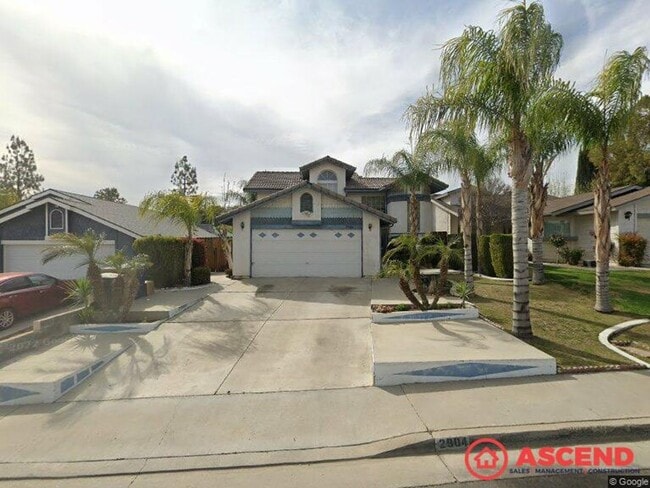 property at 2904 Loch Fern Ct