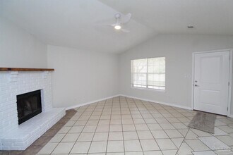 408 Peppertree Terrace in Pensacola, FL - Foto de edificio - Building Photo