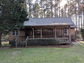 250 Cassie Ree Rd in Statesboro, GA - Building Photo