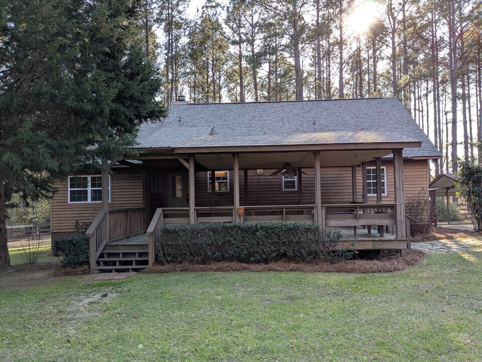 250 Cassie Ree Rd in Statesboro, GA - Building Photo