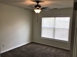 111 Golden Pine Rd SW in Austell, GA - Building Photo - Building Photo