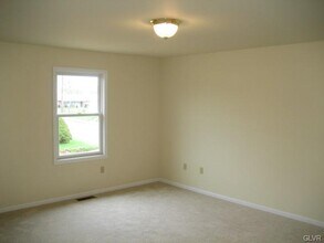 3025 Center Rd in Northampton, PA - Building Photo - Building Photo