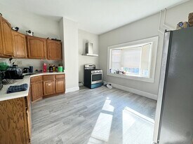 29 Sumner St, Unit T in Boston, MA - Building Photo