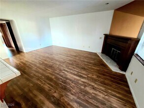 5105 Eldora Ave in Las Vegas, NV - Building Photo - Building Photo