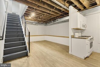1737 N Howard St in Philadelphia, PA - Building Photo - Building Photo