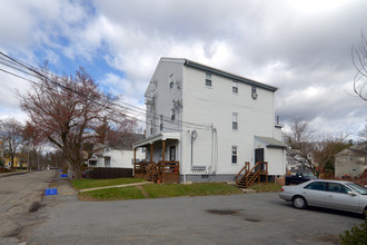 13 Webster St in Taunton, MA - Building Photo - Building Photo