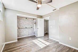 103 Brigadoon Dr in Clearwater, FL - Building Photo - Building Photo