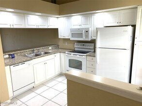 365 Stella Maris Dr N in Naples, FL - Building Photo - Building Photo
