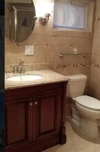 185 Elm St-Unit -1st floor in Elmwood Park, NJ - Building Photo - Building Photo