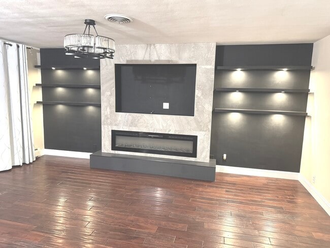 1014 Clement St in Joliet, IL - Building Photo - Building Photo