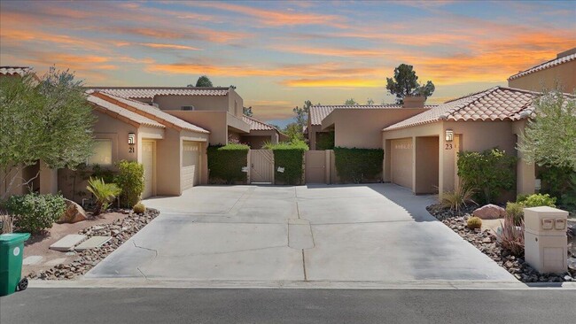 23 Pine Valley Dr in Rancho Mirage, CA - Foto de edificio - Building Photo