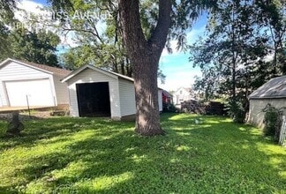 211 Weiss Ave in St. Louis, MO - Building Photo - Building Photo