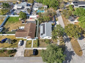 139 NE 17th St in Homestead, FL - Building Photo - Building Photo