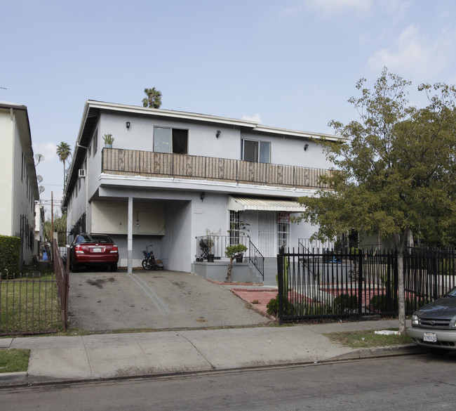 5753 Lexington Ave in Los Angeles, CA - Building Photo - Building Photo