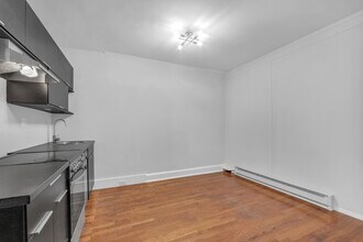 133 E 35th St, Unit 1 in New York, NY - Building Photo - Building Photo