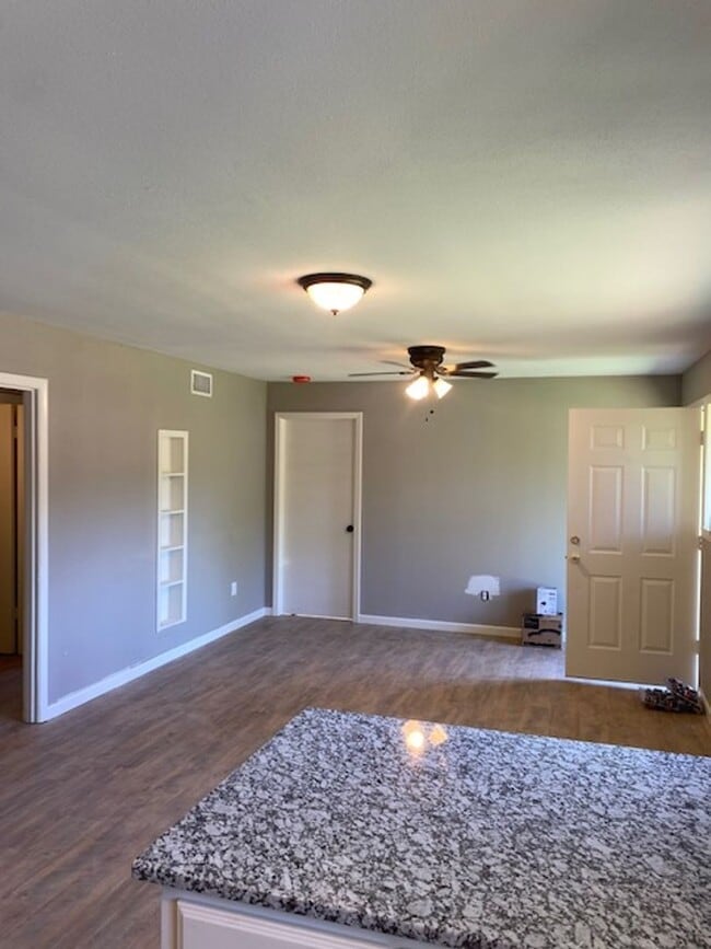 507 Rosedale Dr in Longview, TX - Building Photo - Building Photo