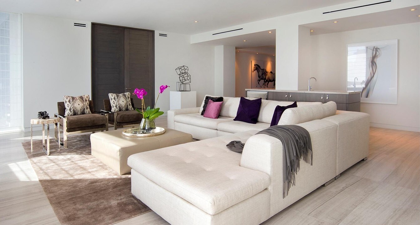 2000 Bay Dr-Unit -210 in Miami Beach, FL - Building Photo