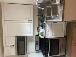 208 1/2 W 42nd Pl in Los Angeles, CA - Building Photo - Building Photo