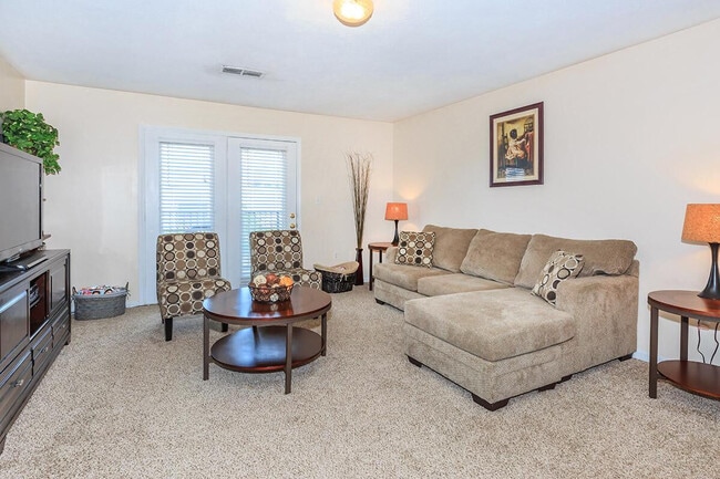 Cambridge Park in Pascagoula, MS - Foto de edificio - Building Photo