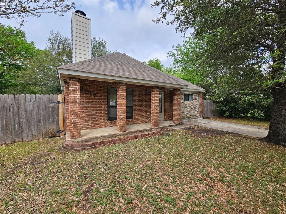 2017 Dickens Dr in Killeen, TX - Building Photo