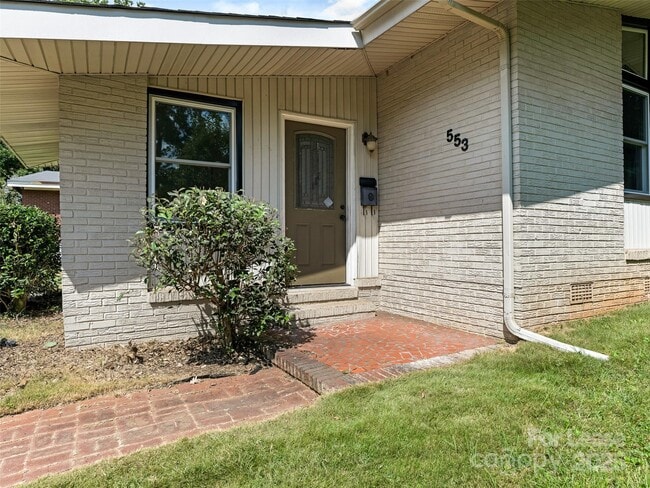 553 Kenlough Dr in Charlotte, NC - Building Photo - Building Photo