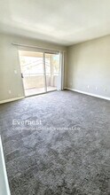 5710 E Tropicana Ave in Las Vegas, NV - Building Photo - Building Photo