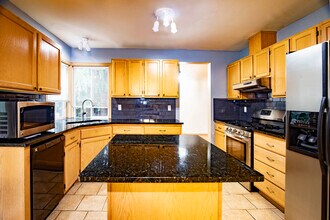 3229 S 302nd Pl in Auburn, WA - Building Photo - Building Photo